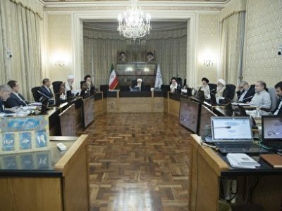 انتخاب اعضا و وظایف شورای نگهبان
